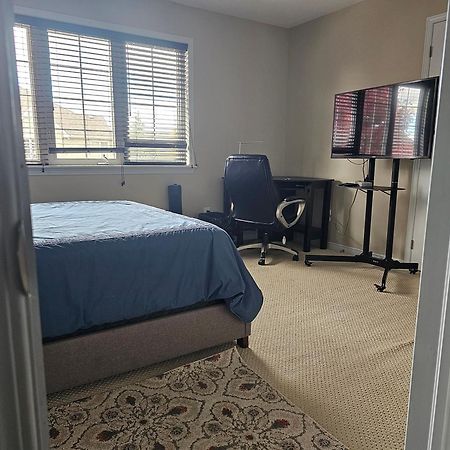 Mannys Place أوتاوا المظهر الخارجي الصورة